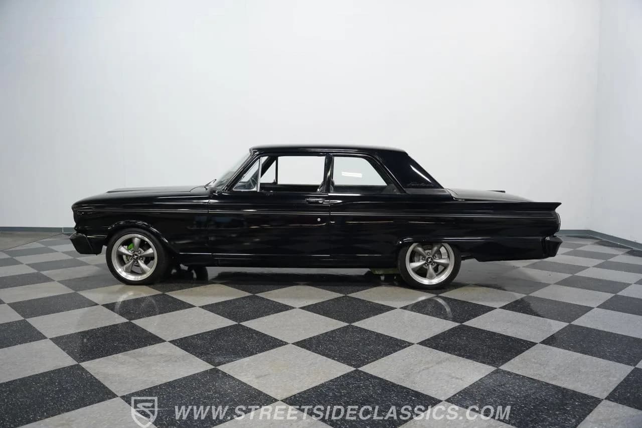 1963 Ford Fairlane - Thumbnail 2