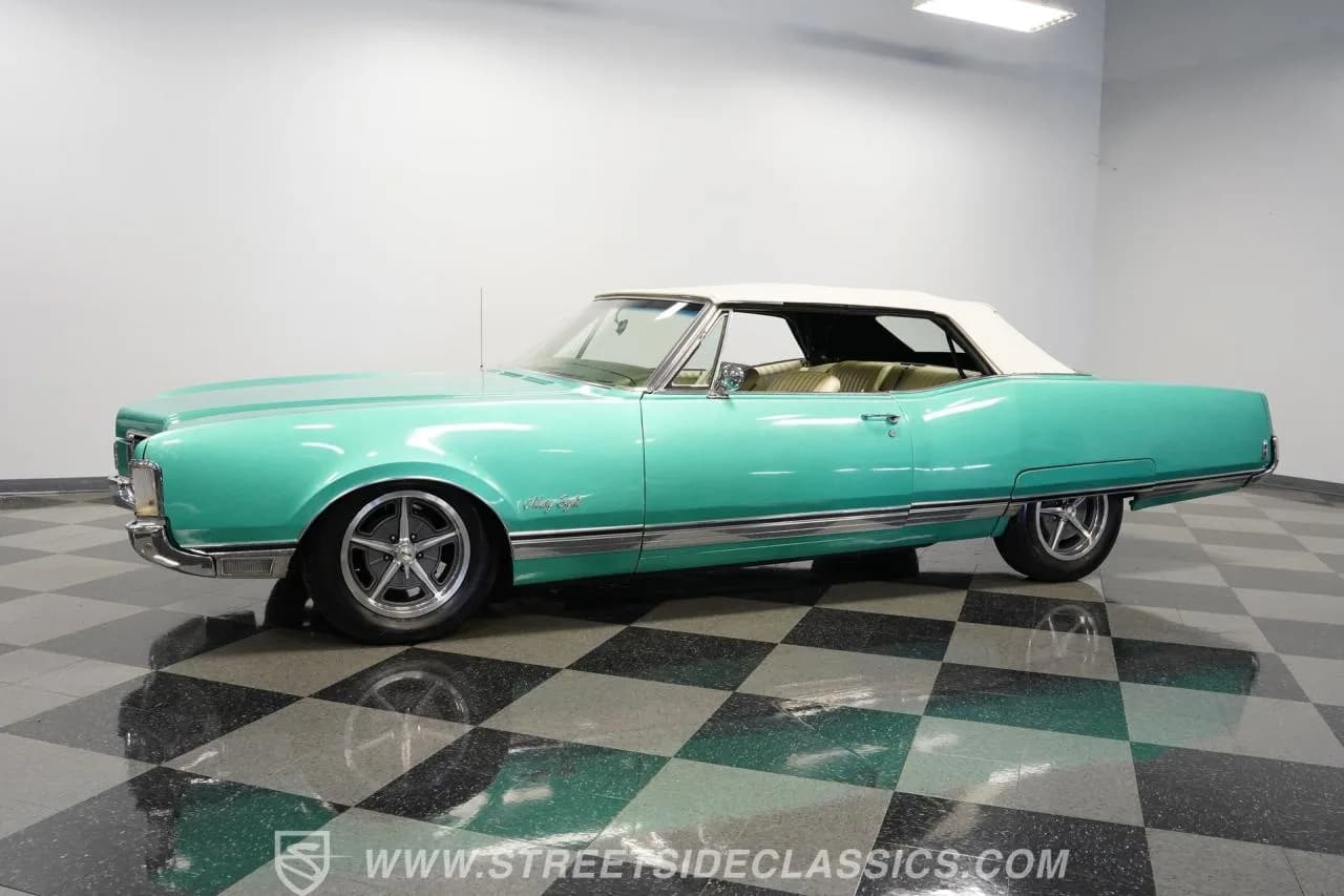 1968 Oldsmobile Ninety-Eight Convertible - Thumbnail 7