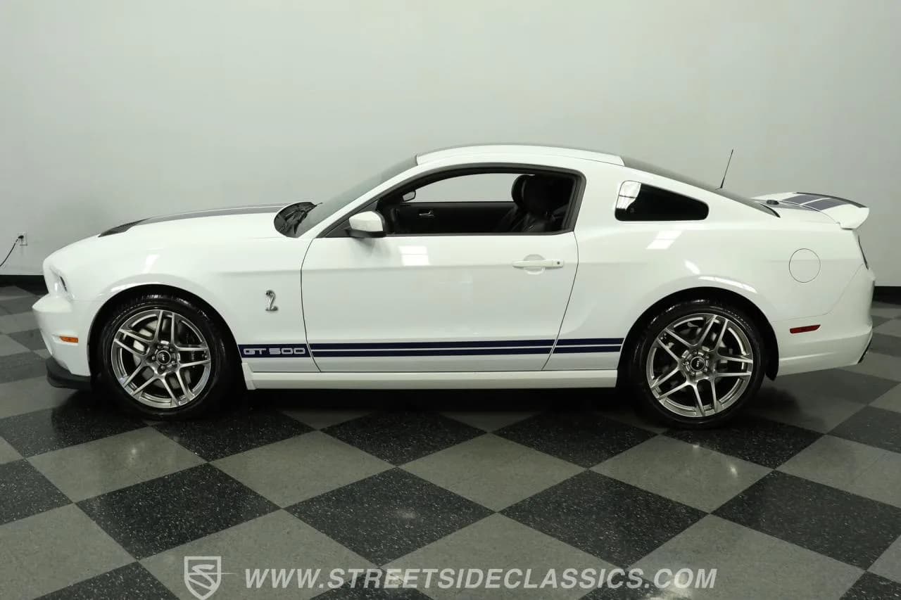 2014 Ford Mustang Shelby GT500 - Thumbnail 2