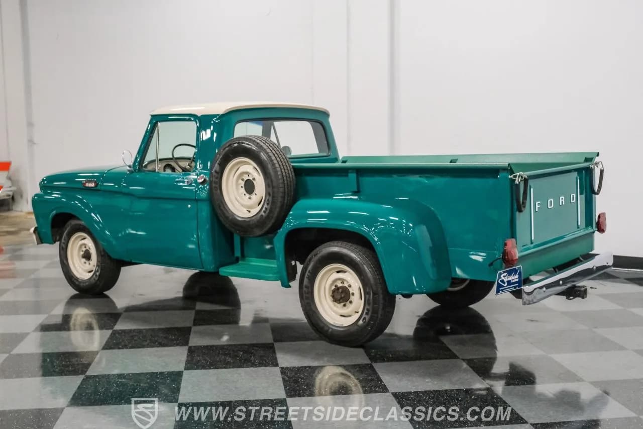 1963 Ford F-250 Stepside - Thumbnail 7