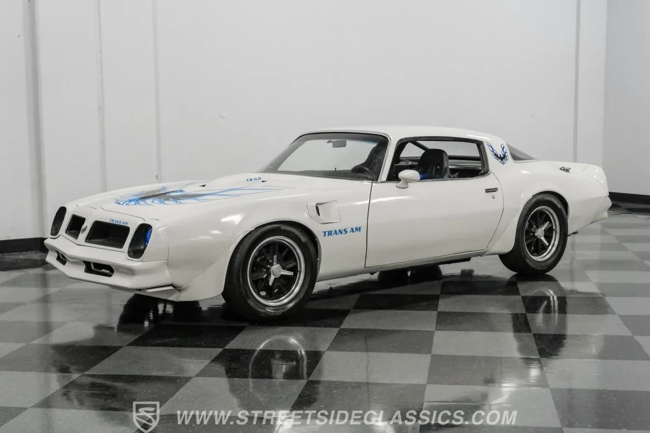1976 Pontiac Firebird Trans Am - Thumbnail 6