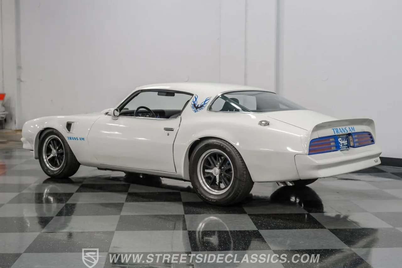 1976 Pontiac Firebird Trans Am - Thumbnail 7
