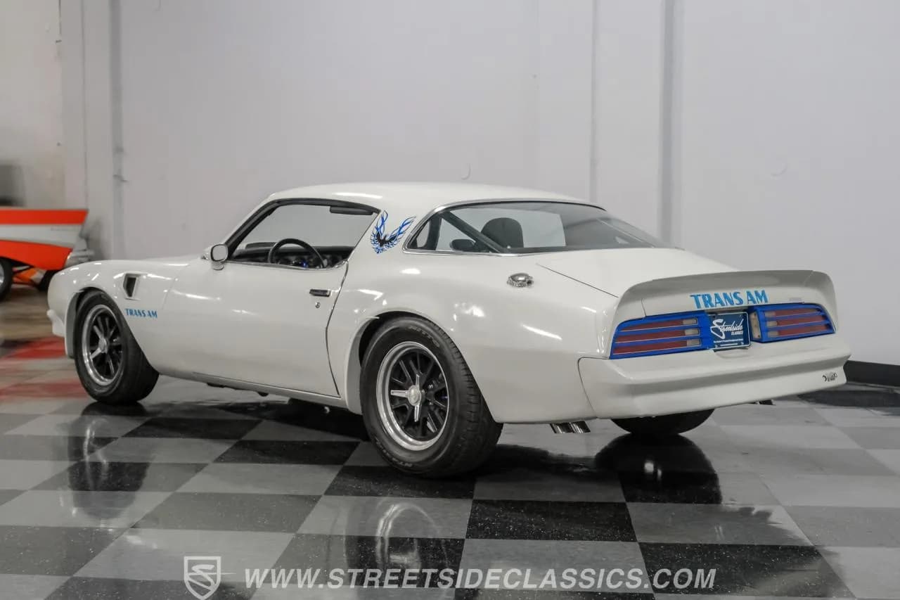 1976 Pontiac Firebird Trans Am - Thumbnail 8