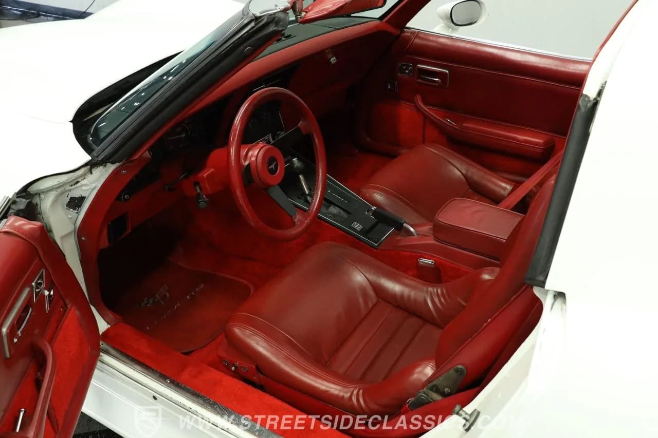1981 Chevrolet Corvette - Thumbnail 4