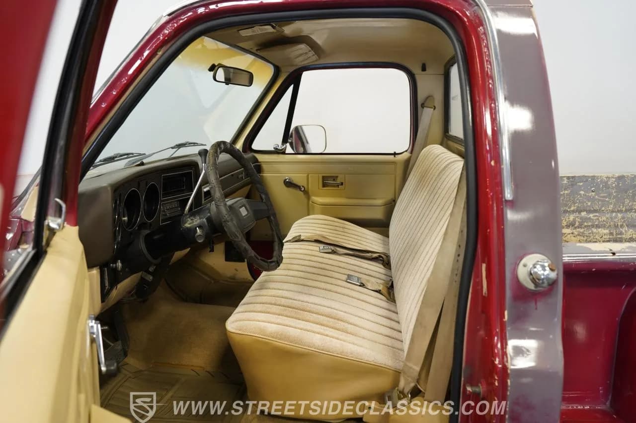 1986 Chevrolet c10 Stepside - Thumbnail 3