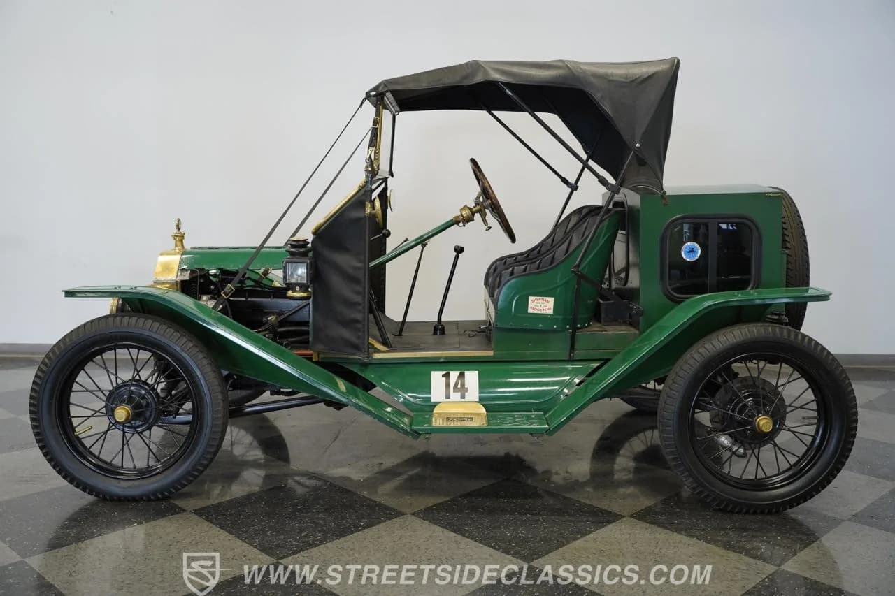 1914 Ford Model T Speedster - Thumbnail 2