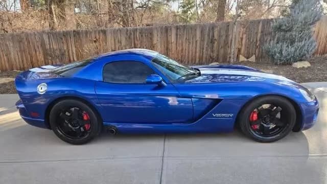 2006 Dodge Viper - Thumbnail 2