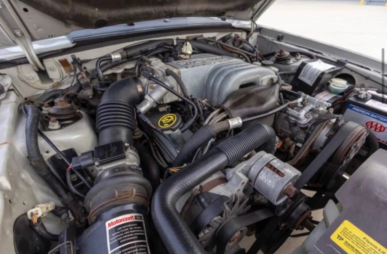 1990 Ford Mustang - Thumbnail 6