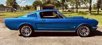 1965 Ford Mustang - Thumbnail 7