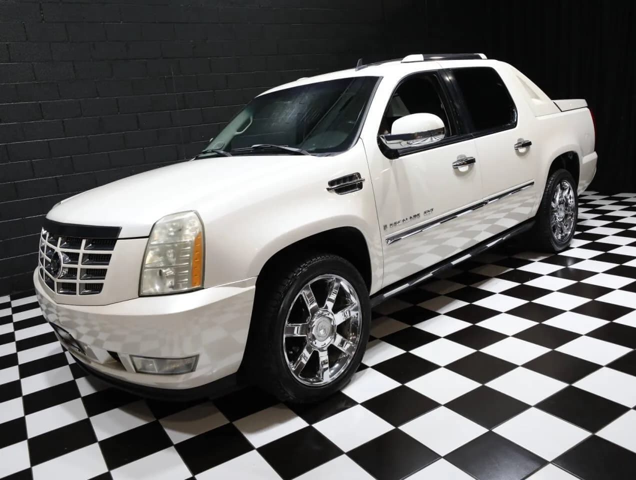 2007 Cadillac Escalade EXT - Thumbnail 8