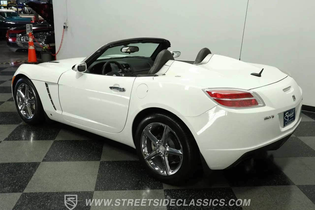 2009 Saturn Sky  Red Line - Thumbnail 7