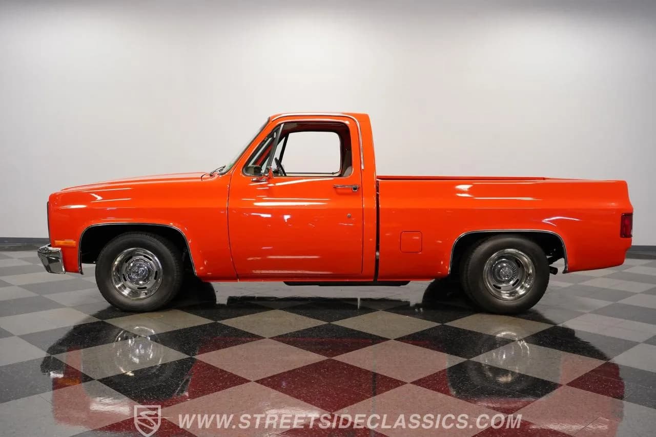 1986 GMC C1500 Restomod - Thumbnail 2