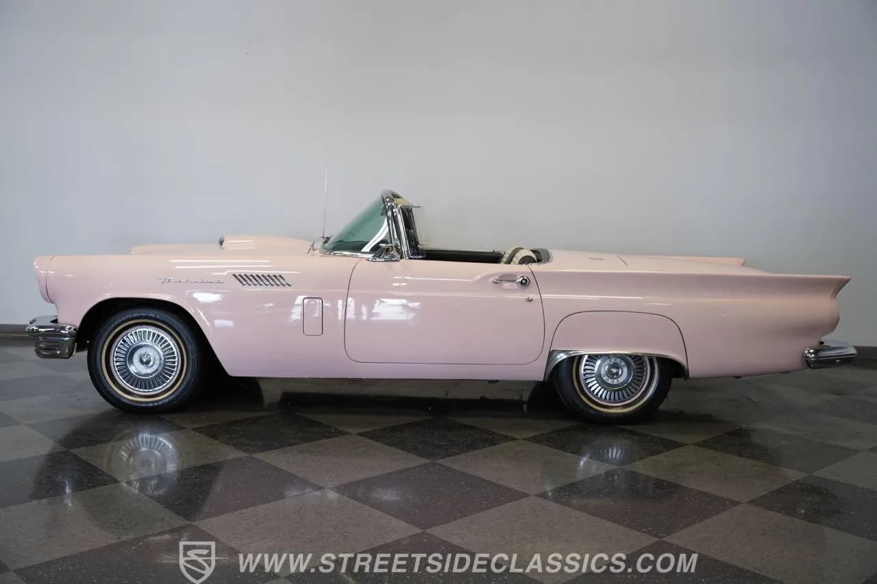 1957 Ford Thunderbird - Thumbnail 8