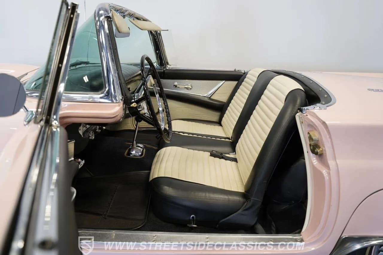 1957 Ford Thunderbird - Thumbnail 3