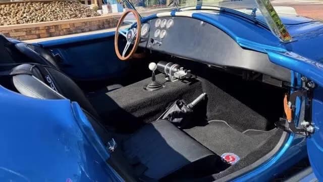 1965 Shelby Cobra - Thumbnail 7