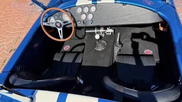 1965 Shelby Cobra - Thumbnail 8