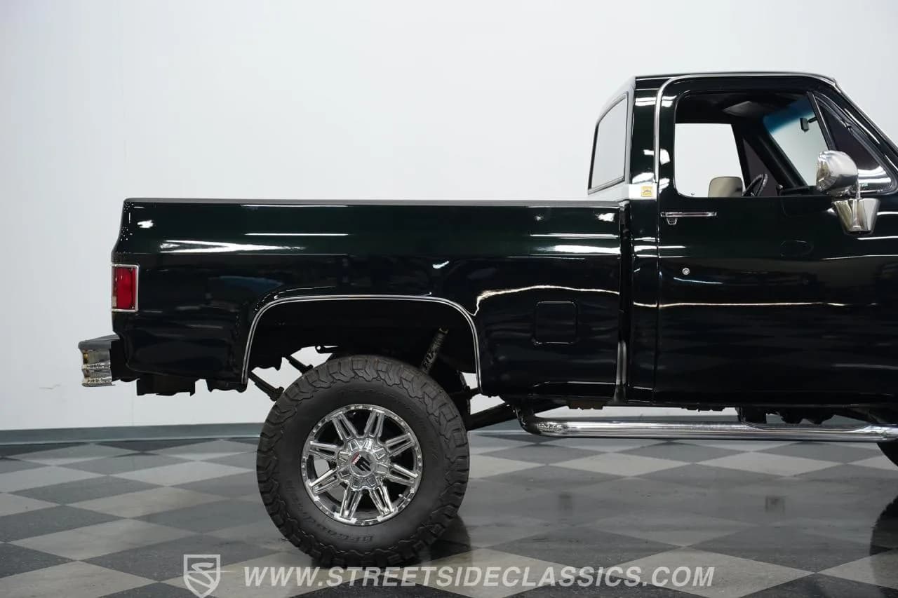 1983 Chevrolet K10 - Thumbnail 8
