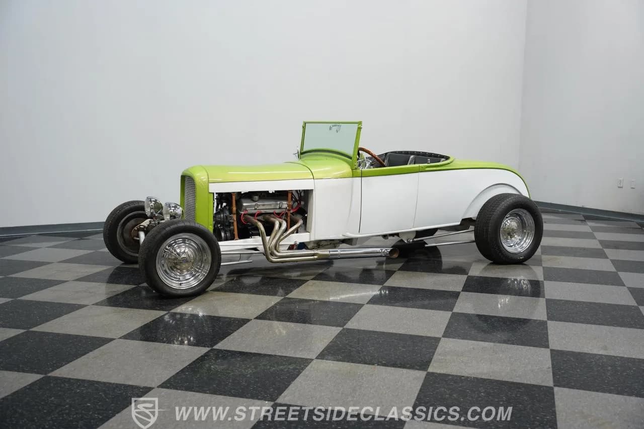 1929 Ford Model A Roadster - Thumbnail 7