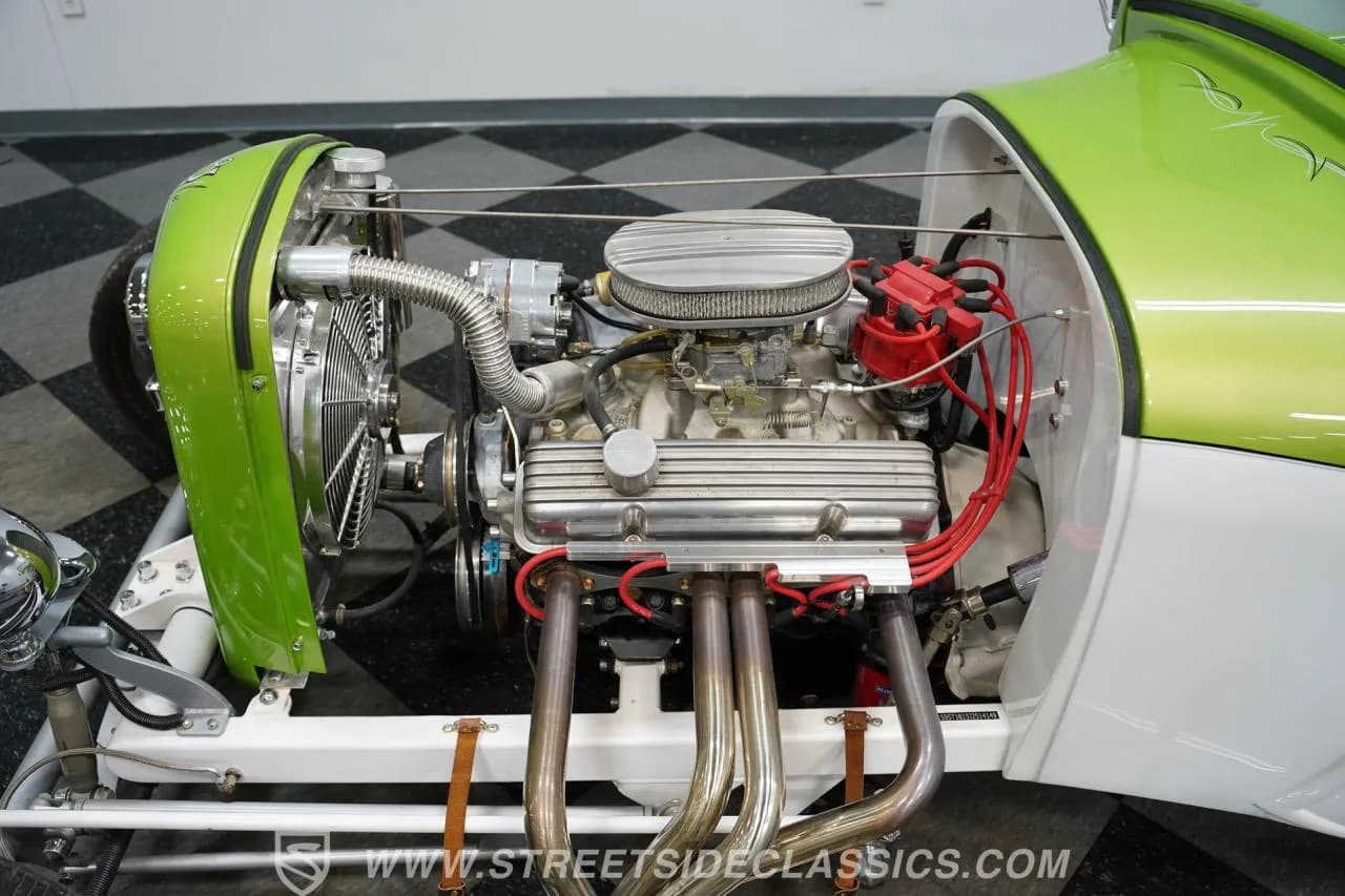 1929 Ford Model A Roadster - Thumbnail 3
