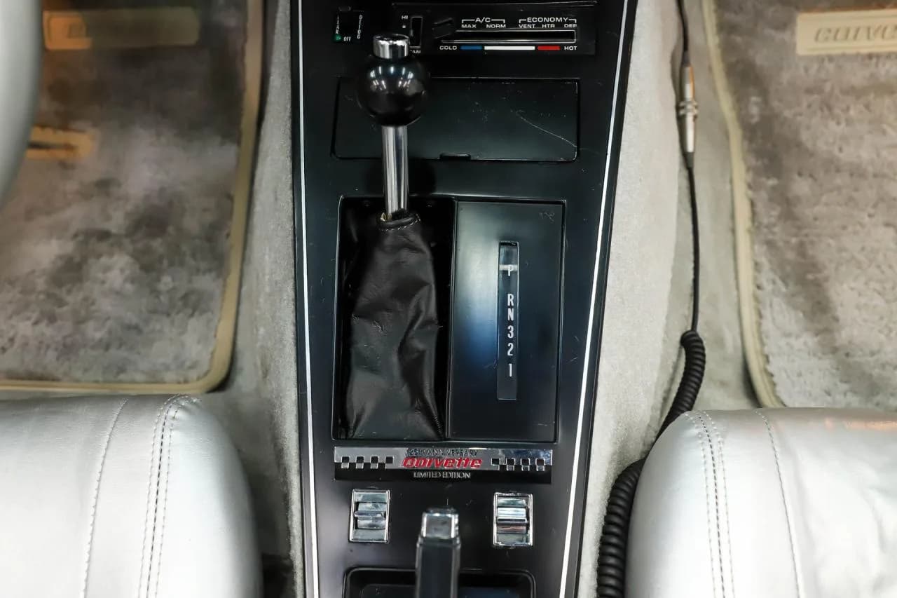 1978 Chevrolet Corvette Pace Car - Thumbnail 4