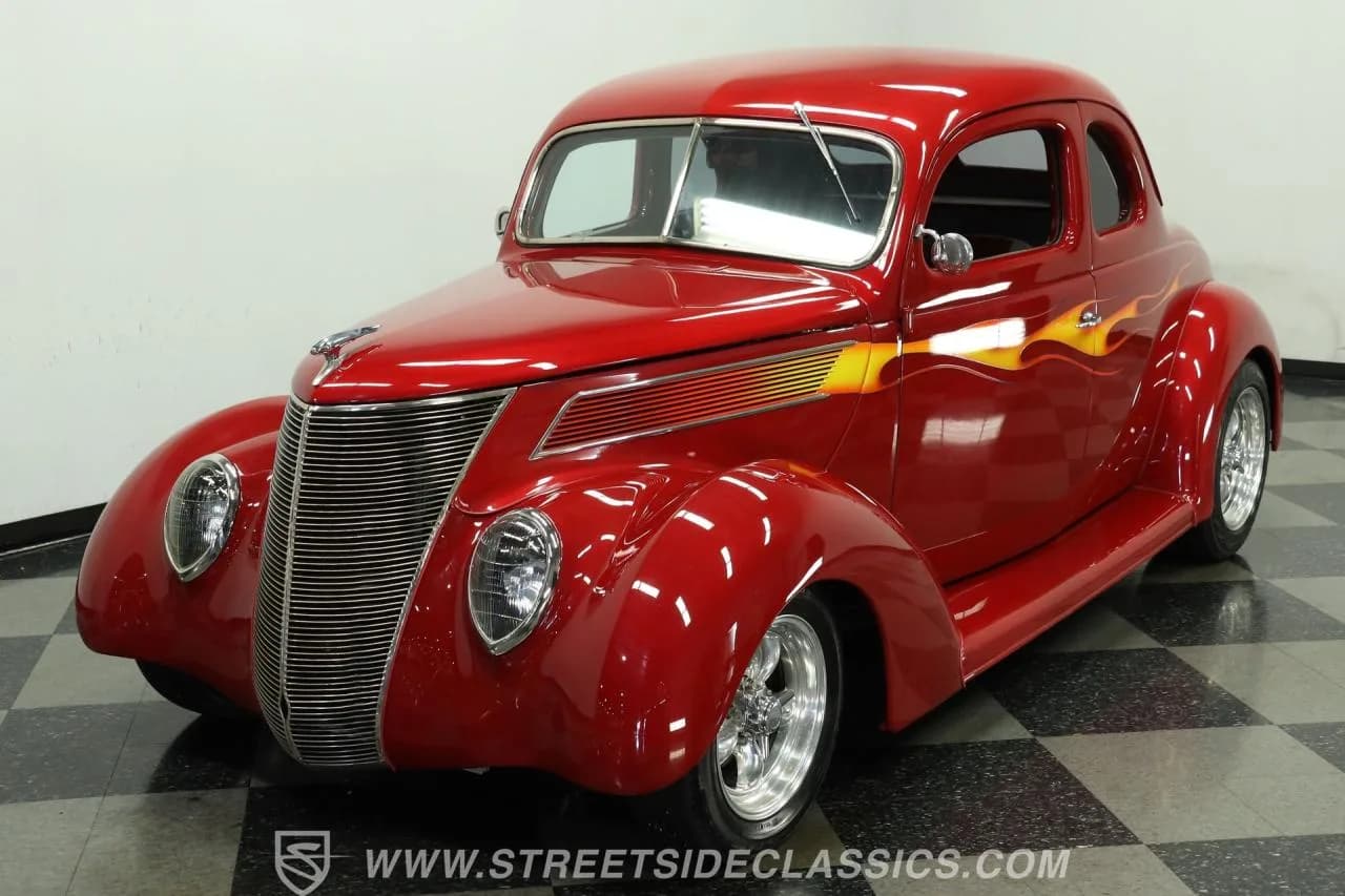 1937 Ford Coupe - Thumbnail 4