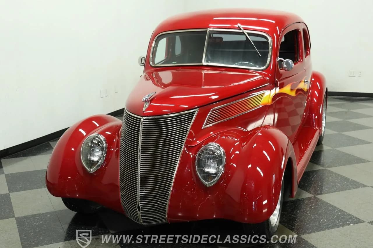 1937 Ford Coupe - Thumbnail 3