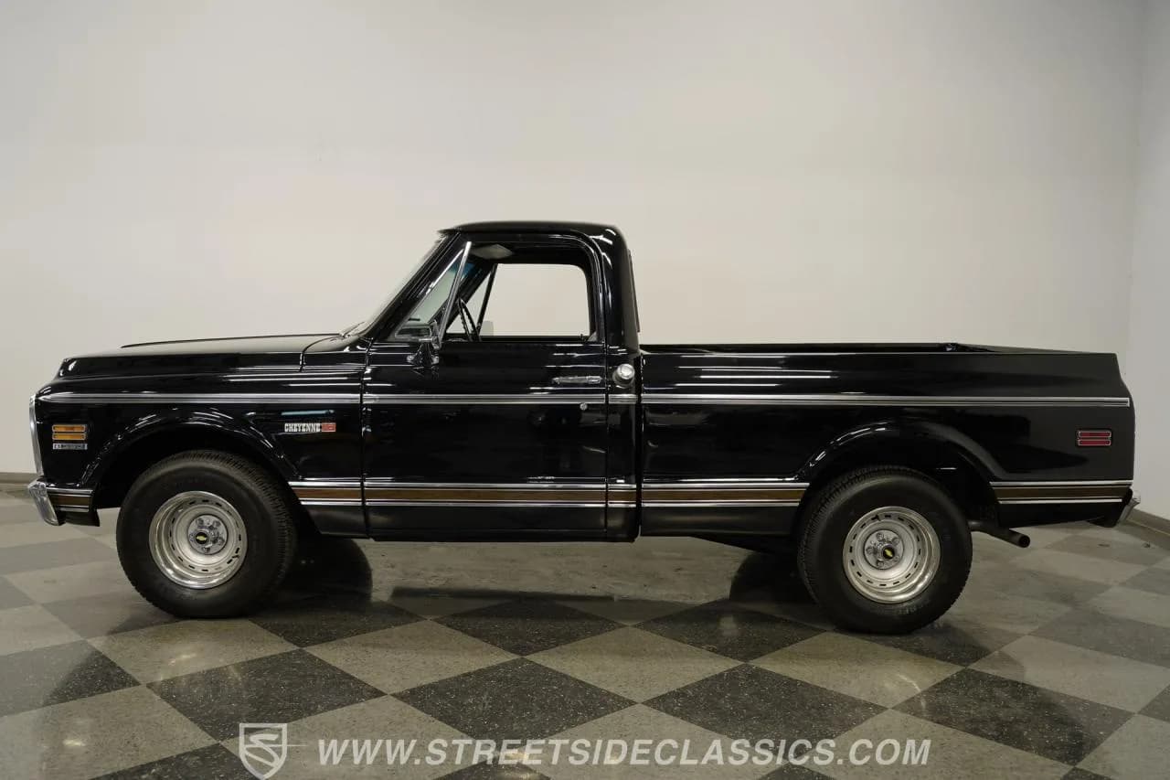 1972 Chevrolet C10 Cheyenne - Thumbnail 2