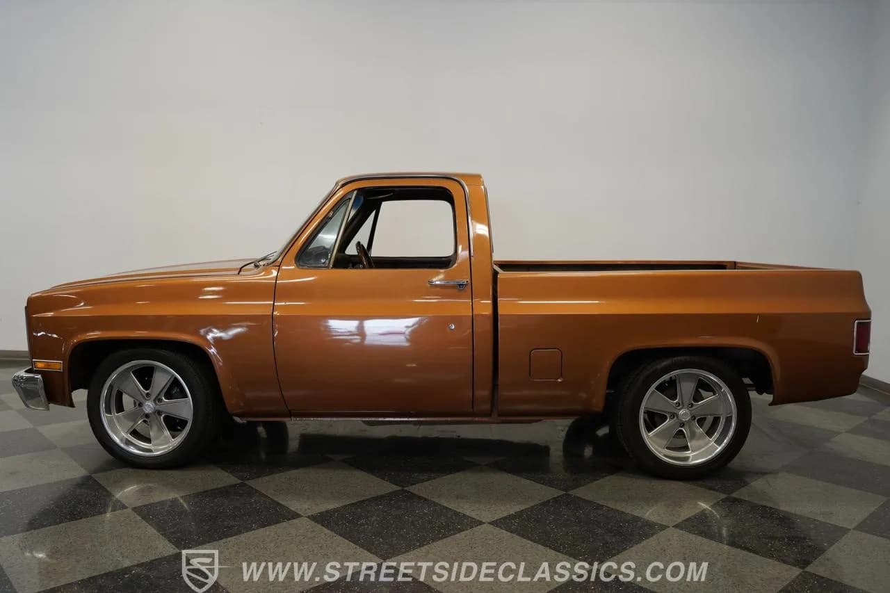1985 Chevrolet C10 - Thumbnail 8