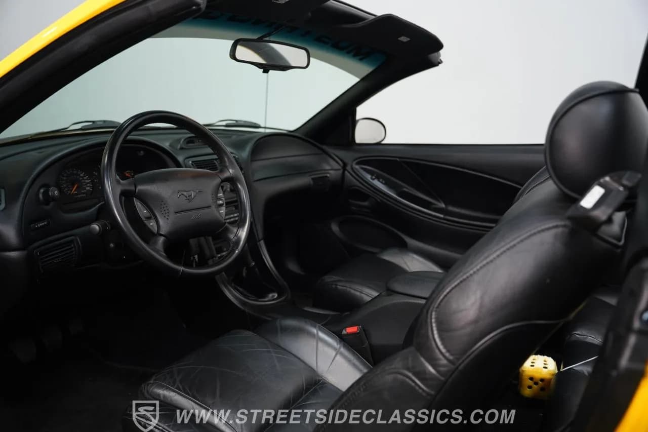 1995 Ford Mustang GT Convertible - Thumbnail 4