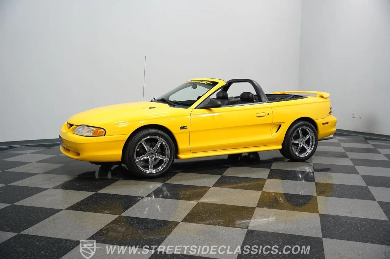 1995 Ford Mustang GT Convertible - Thumbnail 6