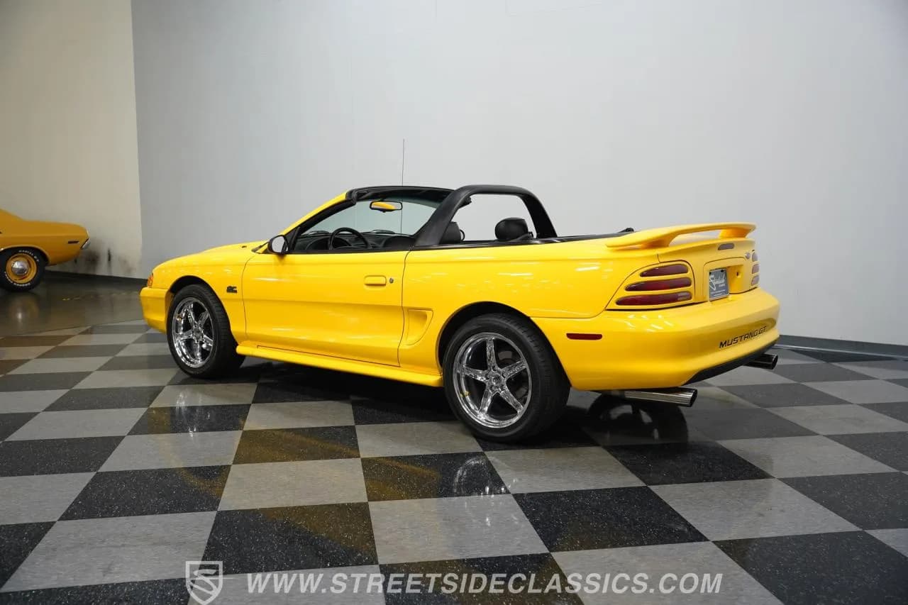 1995 Ford Mustang GT Convertible - Thumbnail 8