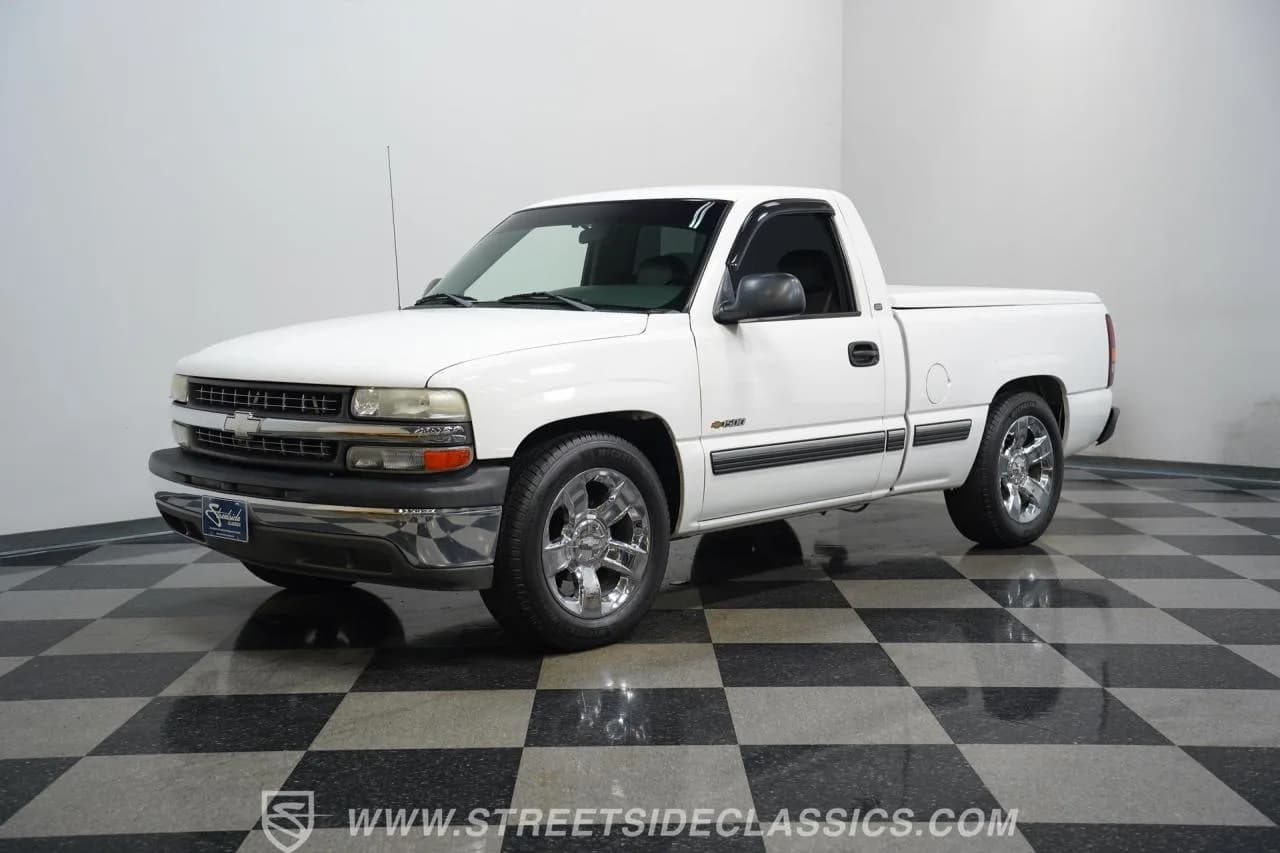 2002 Chevrolet Silverado - Thumbnail 5