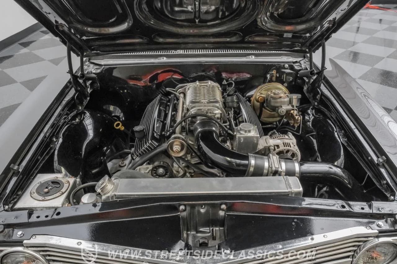 1965 Chevrolet Chevelle Malibu Restomod - Thumbnail 4