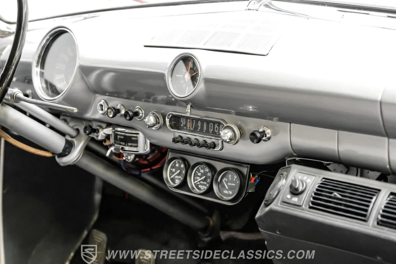 1950 Ford Club Coupe - Thumbnail 8