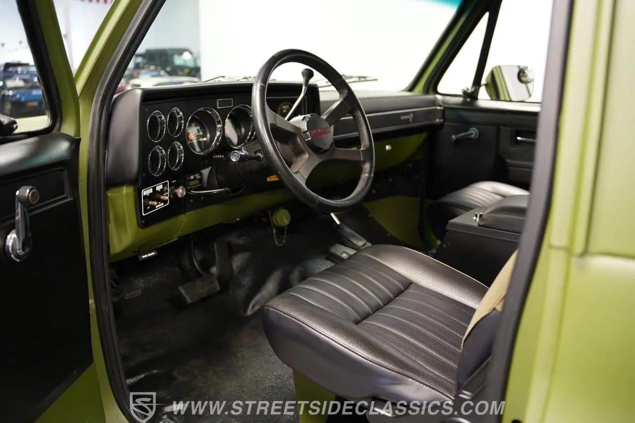 1984 Chevrolet Blazer M1009-CUCV 4X4 Military - Thumbnail 4