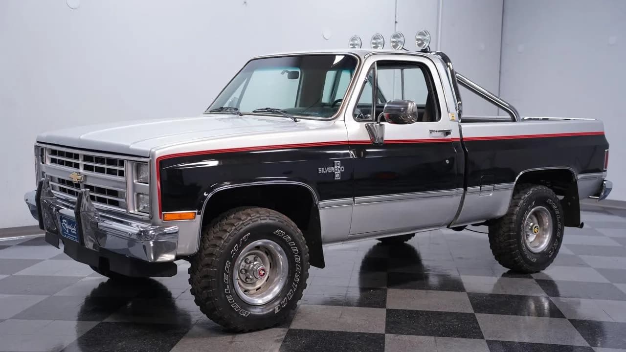 1985 Chevrolet K10 Silverado 4x4 - Thumbnail 6