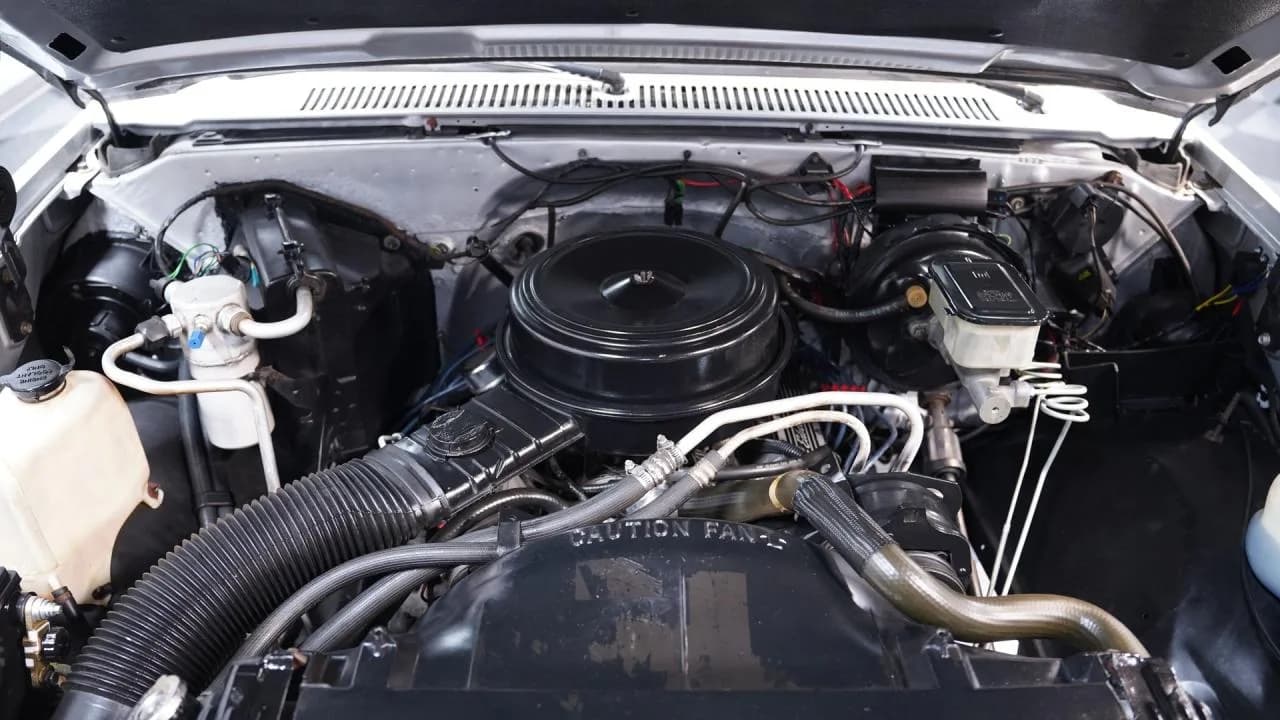 1985 Chevrolet K10 Silverado 4x4 - Thumbnail 3