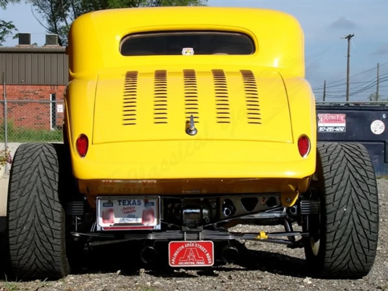 1934 Ford Coupe - Thumbnail 4