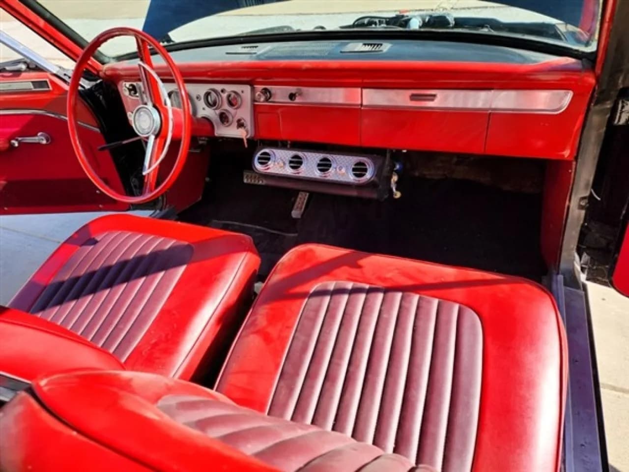 1963 Plymouth Valiant - Thumbnail 7
