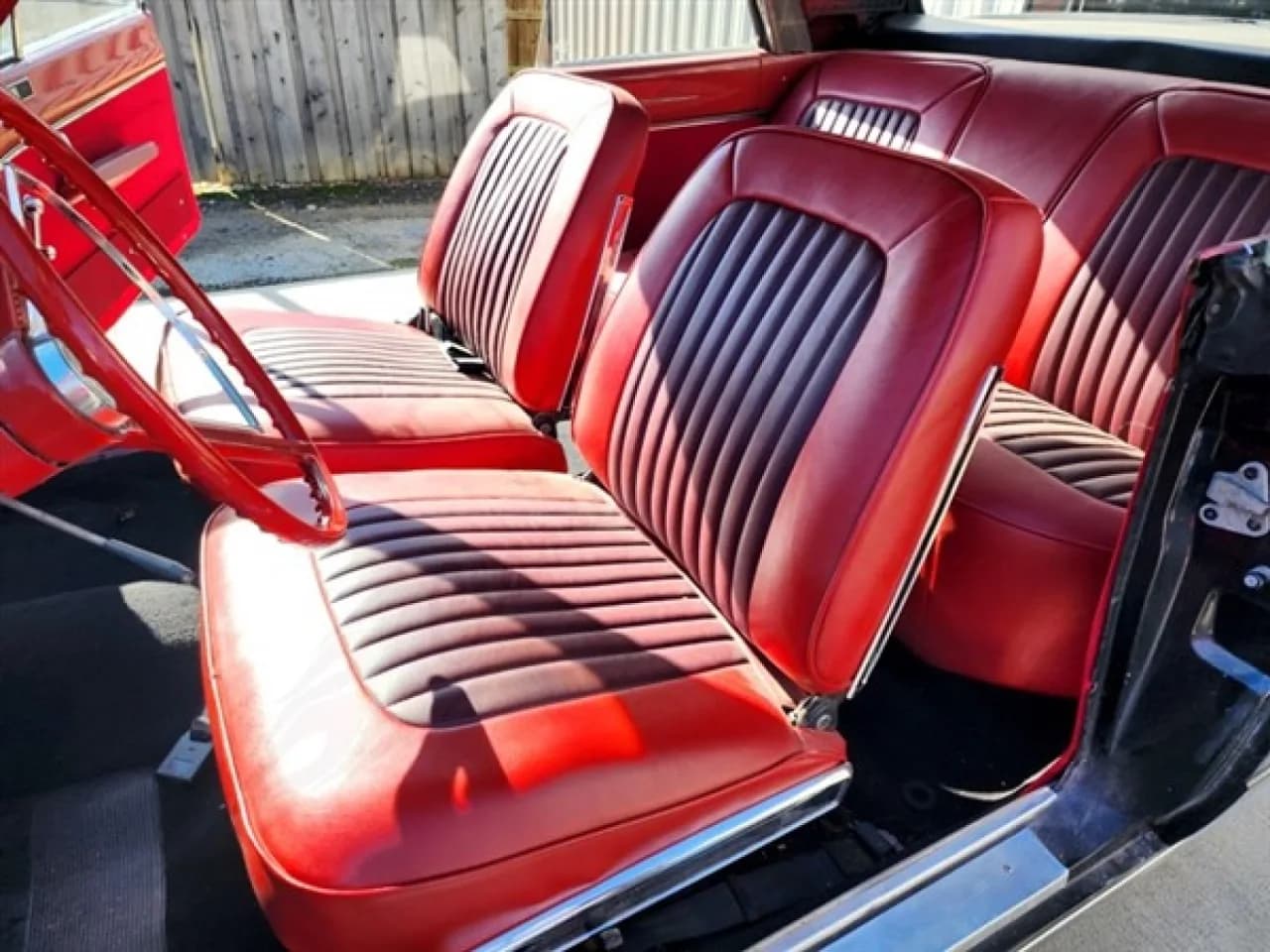 1963 Plymouth Valiant - Thumbnail 8