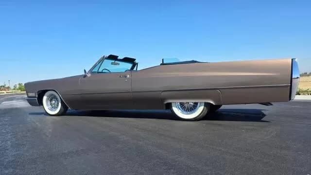 1967 Cadillac DeVille - Thumbnail 3