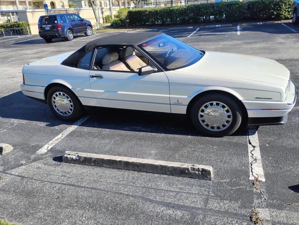 1993 Cadillac Allante - Thumbnail 6