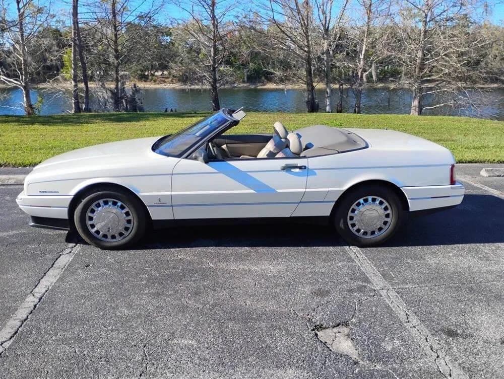 1993 Cadillac Allante - Thumbnail 3