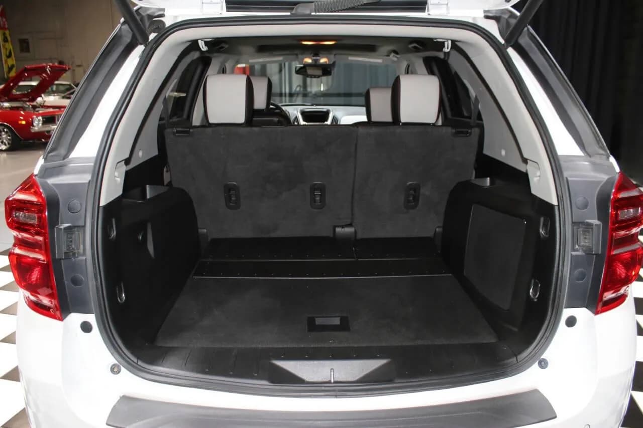 2017 Chevrolet Equinox - Thumbnail 4