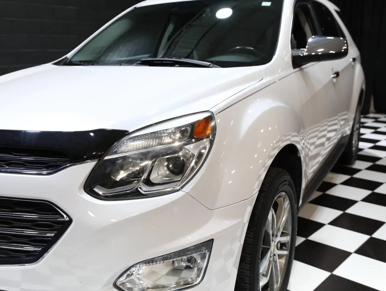 2017 Chevrolet Equinox - Thumbnail 8