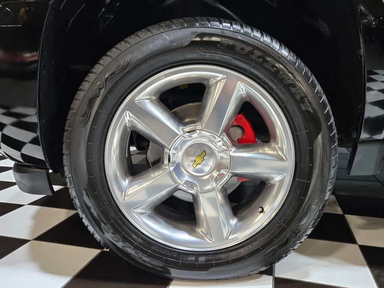 2012 Chevrolet Avalanche - Thumbnail 5