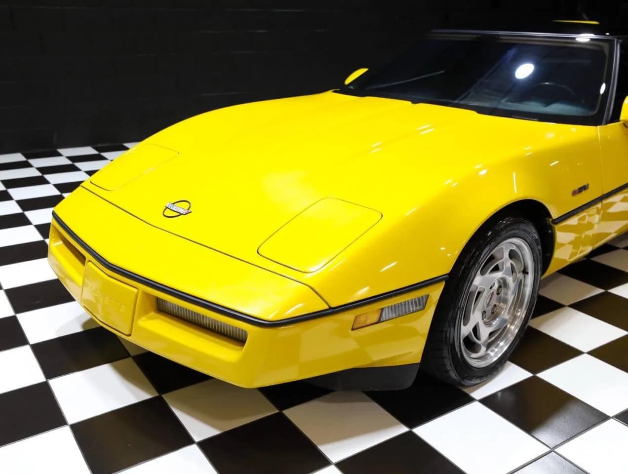 1990 Chevrolet Corvette - Thumbnail 6