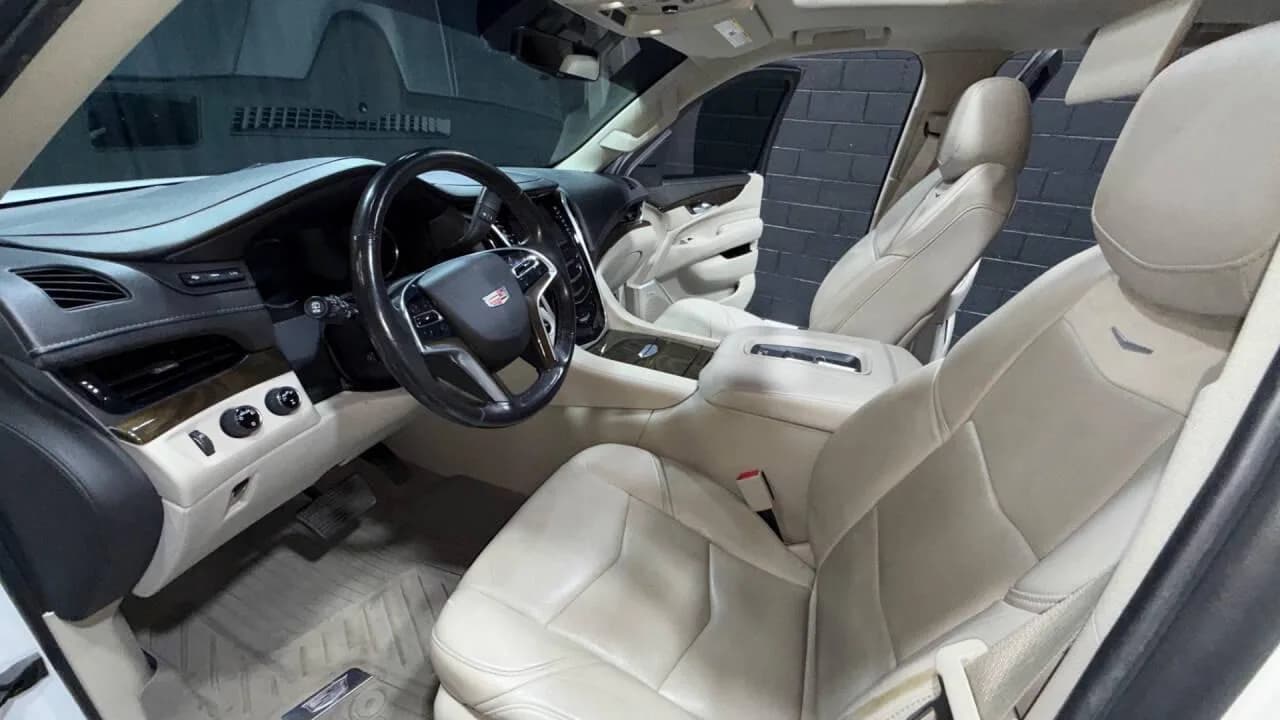 2020 Cadillac Escalade ESV - Thumbnail 5