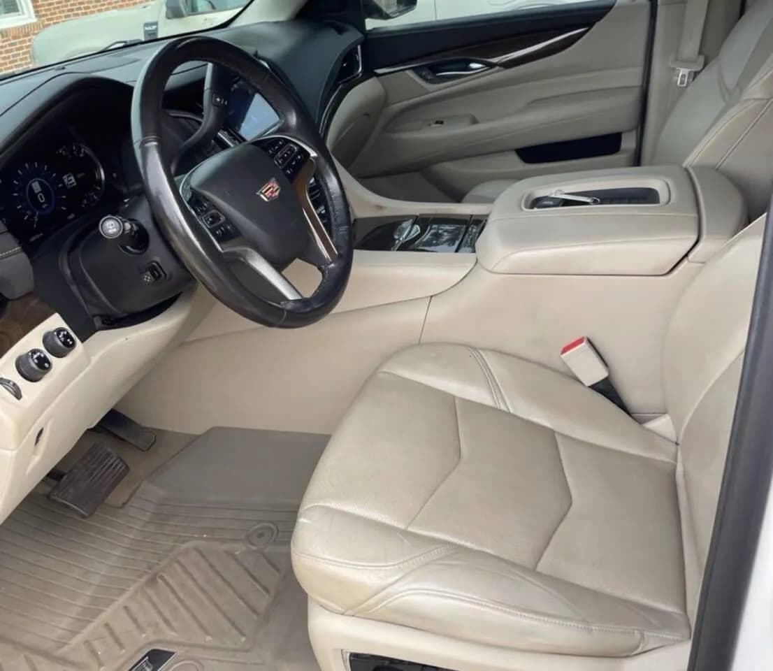 2020 Cadillac Escalade ESV - Thumbnail 2