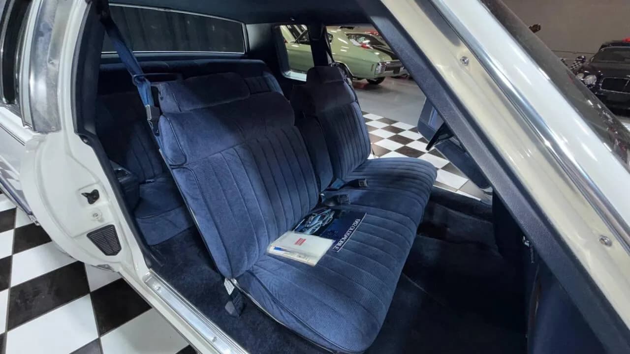 1982 Oldsmobile Delta Eighty-Eight Royale - Thumbnail 5